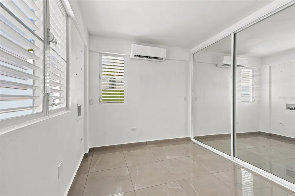 B1 BO UNIBON Morovis, PR 00687
