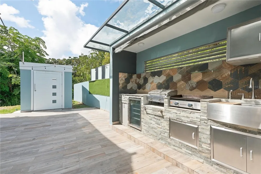 B1 BO UNIBON Morovis, PR 00687