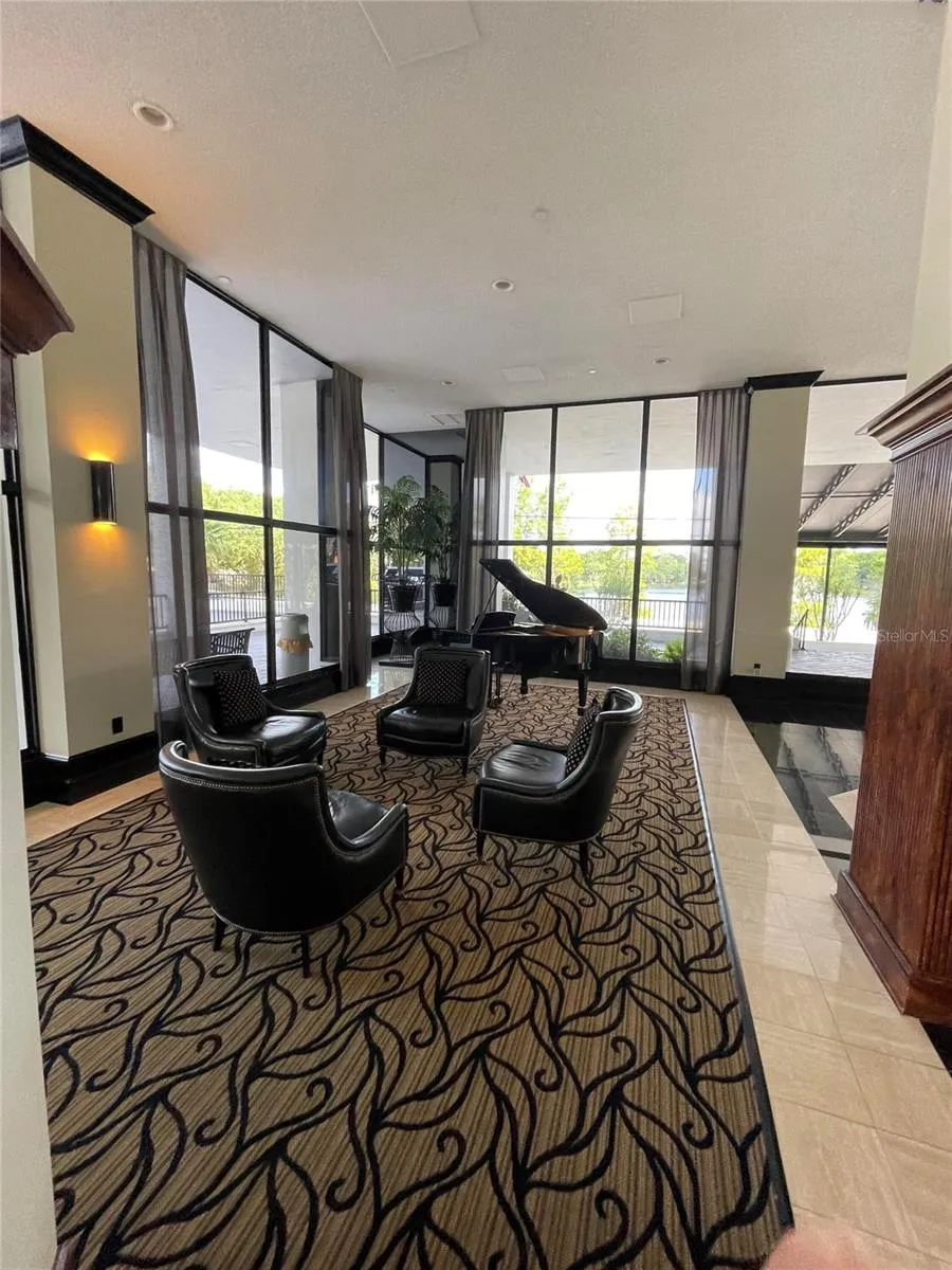 400 E COLONIAL DRIVE #402 Orlando, FL 32803