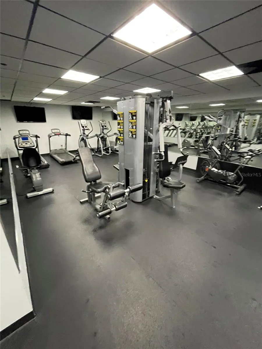 400 E COLONIAL DRIVE #402 Orlando, FL 32803