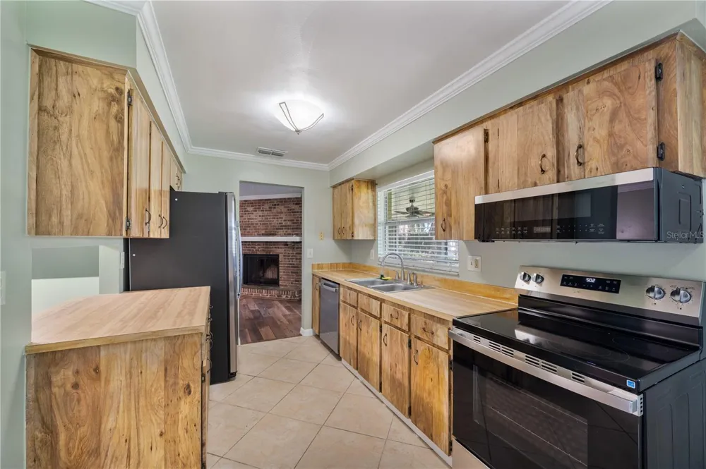 1895 W OAKWOOD LOOP Bartow, FL 33830