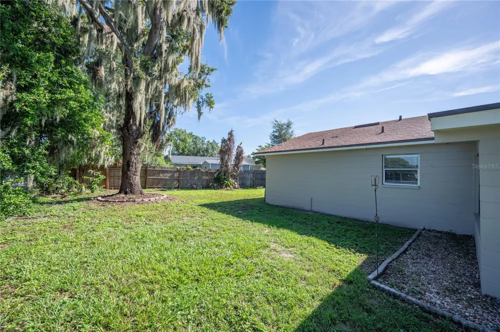 1895 W OAKWOOD LOOP Bartow, FL 33830