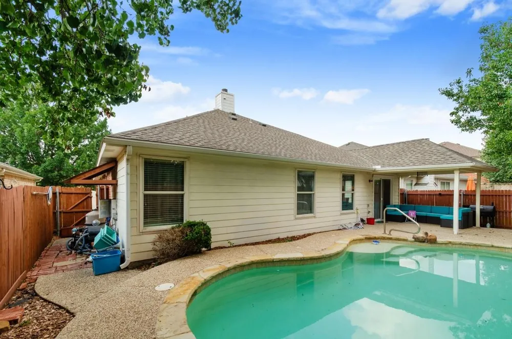 1504 Morning Dove Aubrey, TX 76227