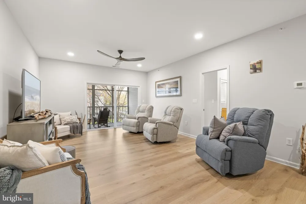 34646 BAY CROSSING BOULEVARD #808 Lewes, DE 19958
