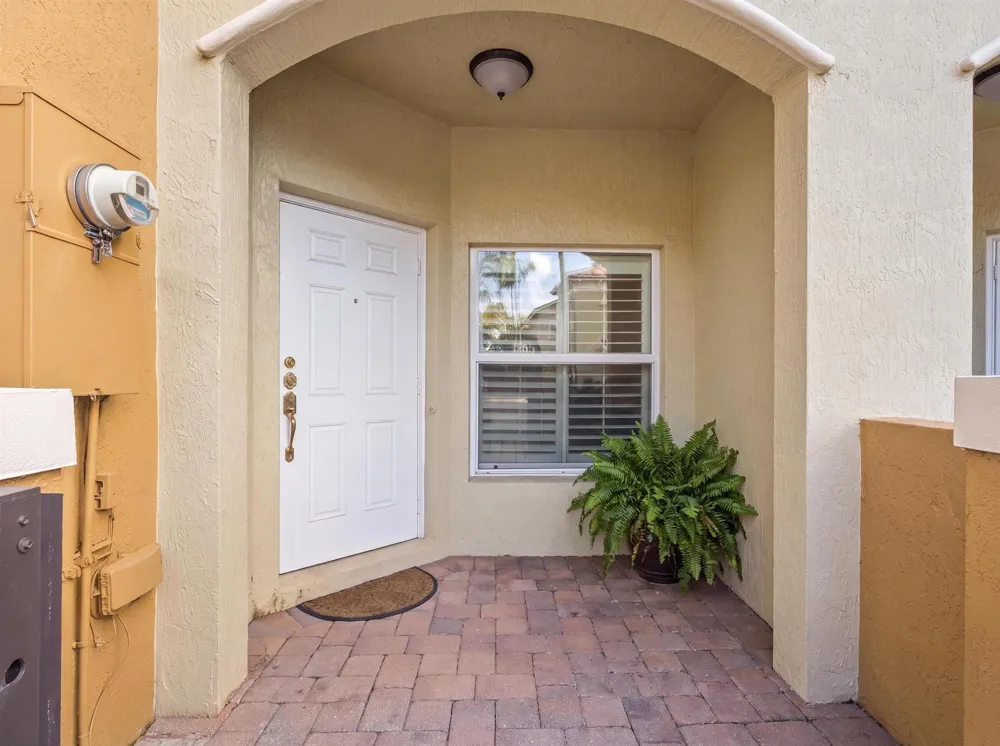 301 LAKE MONTEREY CIRCLE Boynton Beach, FL 33426
