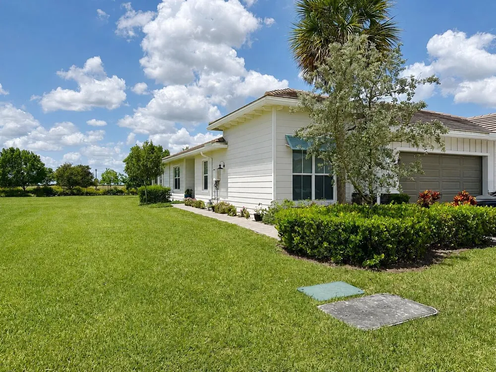 19610 Weathervane Way Loxahatchee, FL 33470