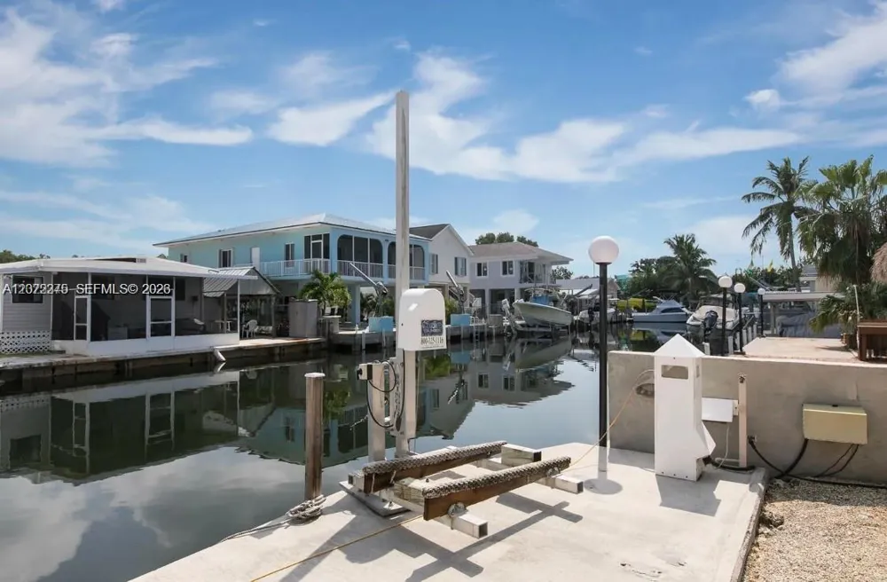 11 Flamingo Rd Key Largo, FL 33037