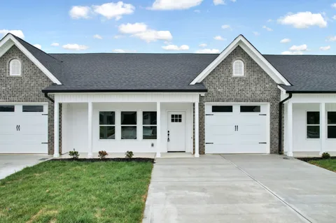 1080 Congress Parkway #B