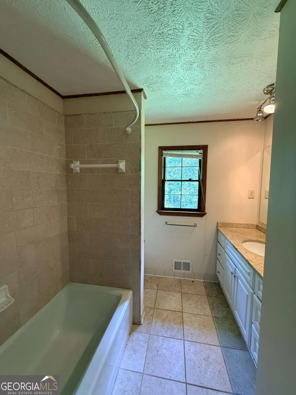3827 Sherwood DR Douglasville, GA 30135