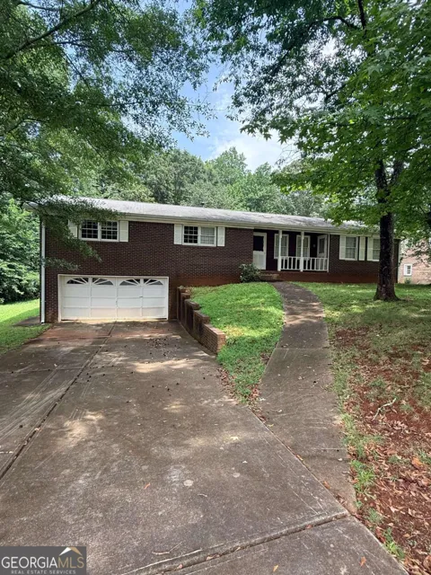 3827 Sherwood DR