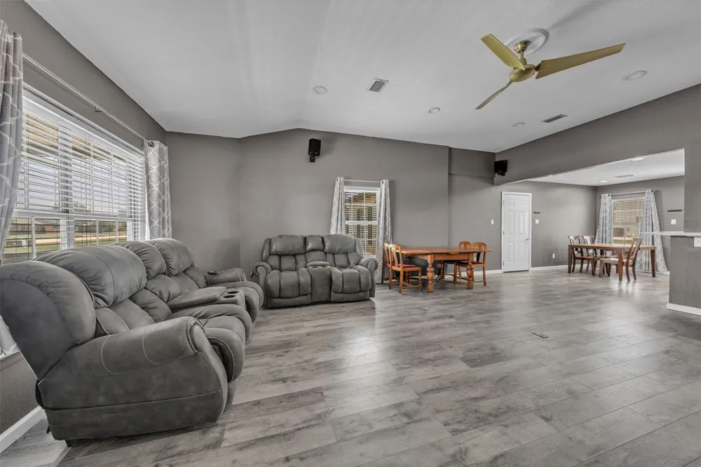 10282 Gentry Drive Justin, TX 76247