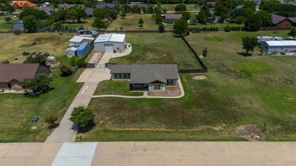 10282 Gentry Drive Justin, TX 76247