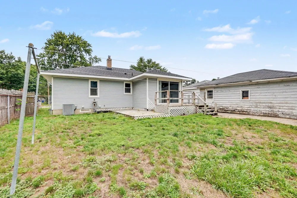 1632 Chapel Street SW Wyoming, MI 49519