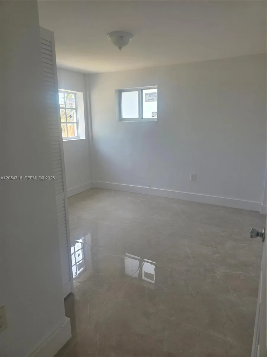 1921 NW 59th St #D Miami, FL 33142