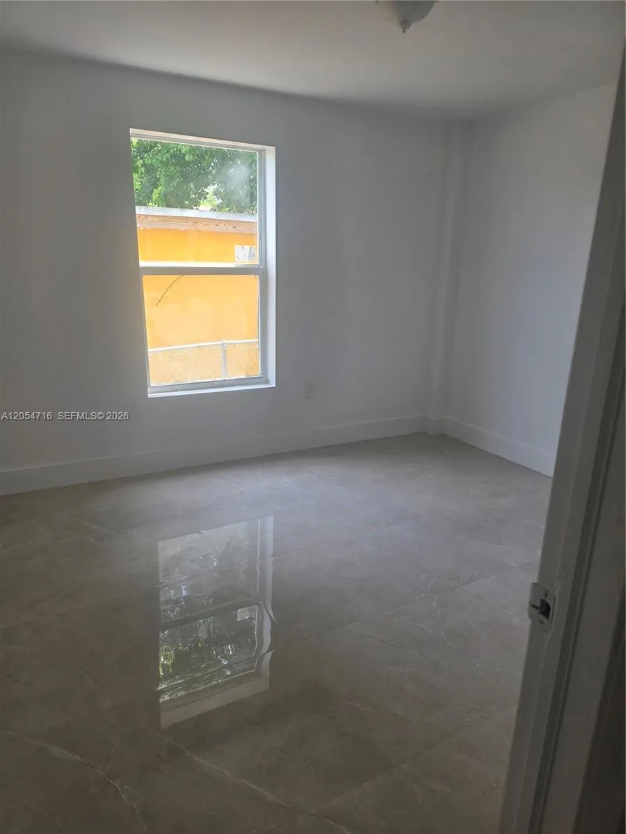 1921 NW 59th St #D Miami, FL 33142