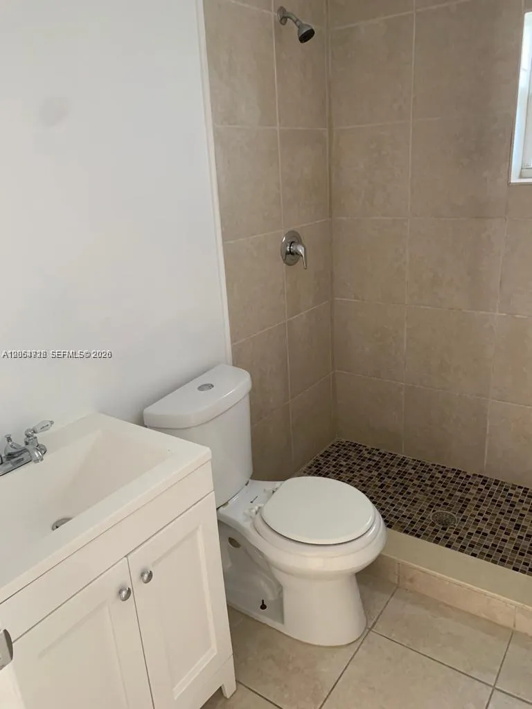 1921 NW 59th St #D Miami, FL 33142