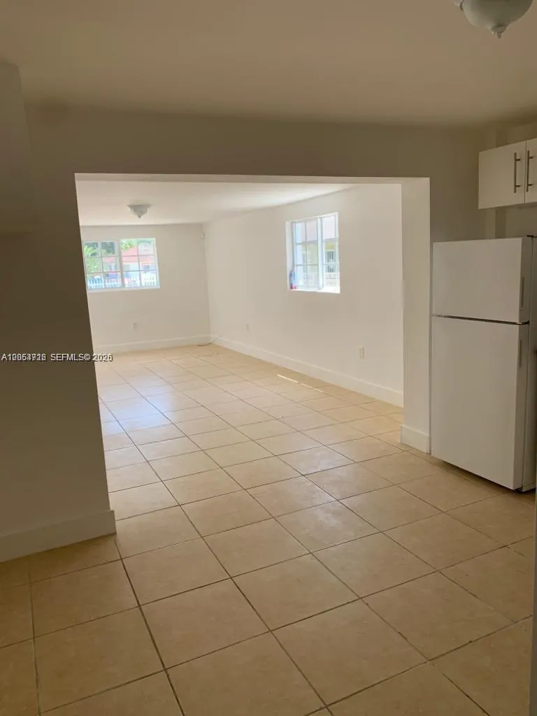 1921 NW 59th St #D Miami, FL 33142