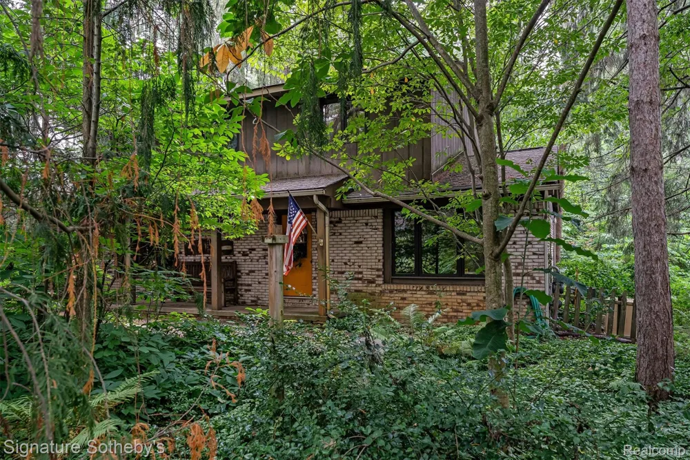 7939 Caberfae Trail Independence Charter Township, MI 48348