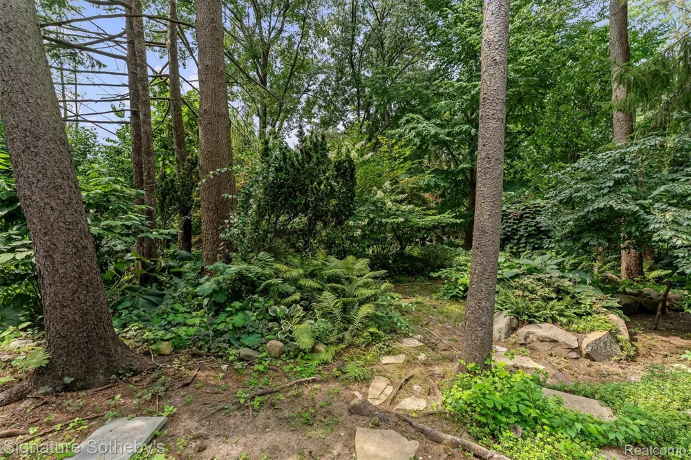 7939 Caberfae Trail Independence Charter Township, MI 48348