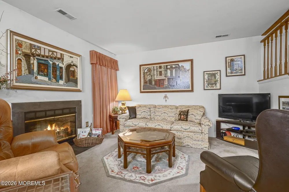 102 Rumford Way Manalapan, NJ 07726