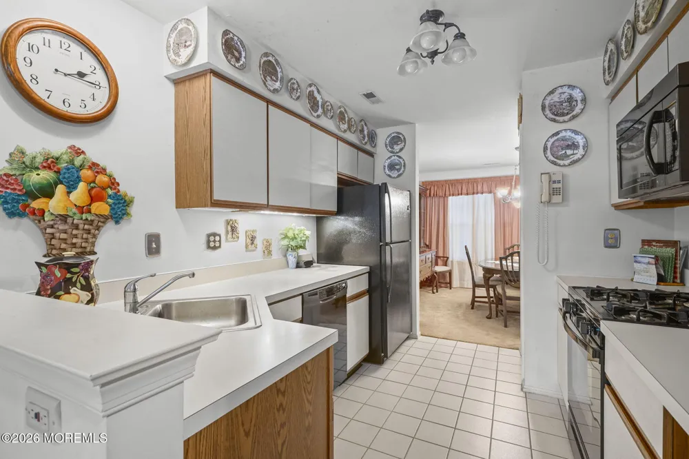 102 Rumford Way Manalapan, NJ 07726