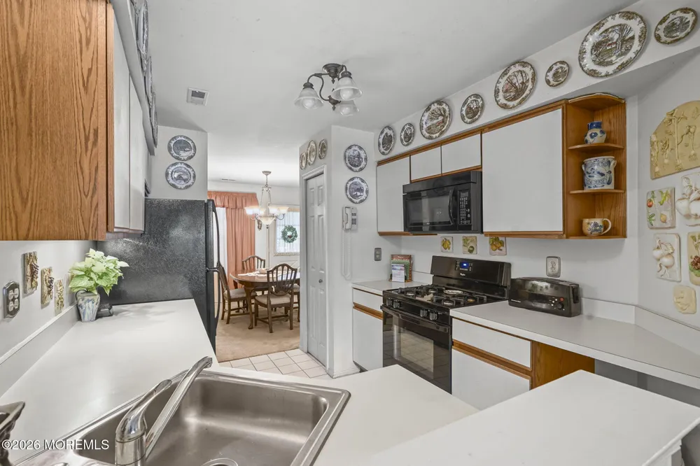 102 Rumford Way Manalapan, NJ 07726