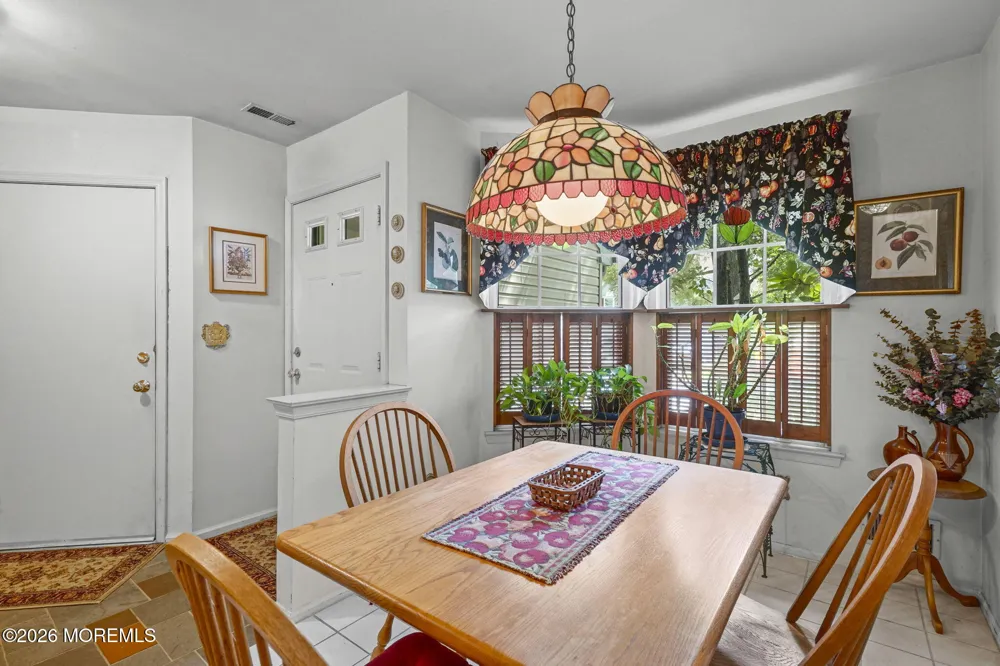 102 Rumford Way Manalapan, NJ 07726