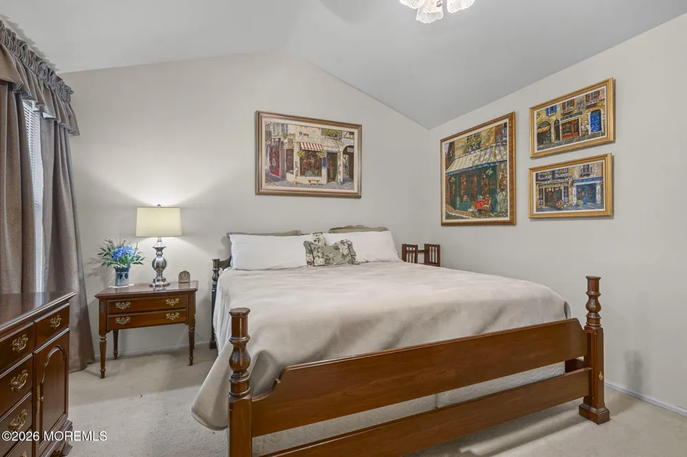 102 Rumford Way Manalapan, NJ 07726