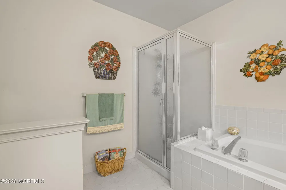 102 Rumford Way Manalapan, NJ 07726