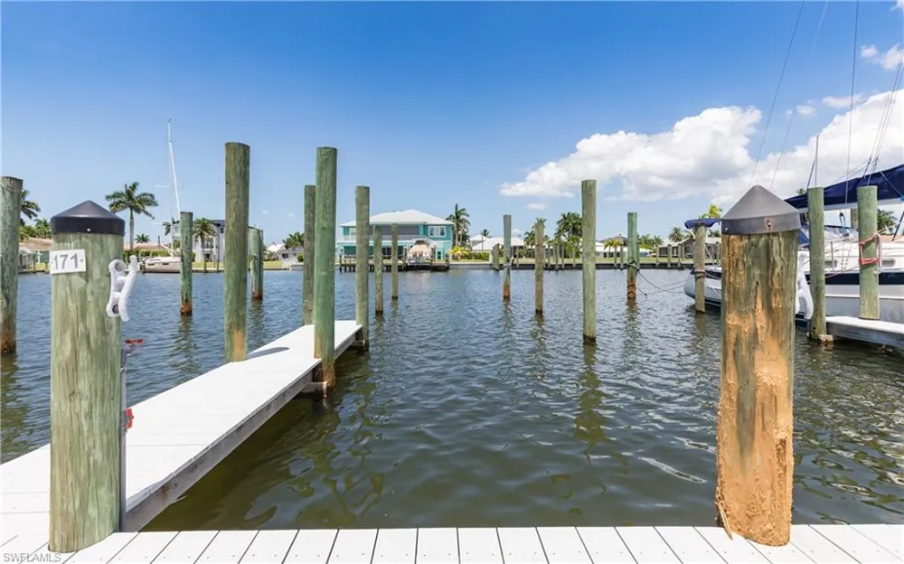 18120 San Carlos Boulevard #PH2 Fort Myers Beach, FL 33931