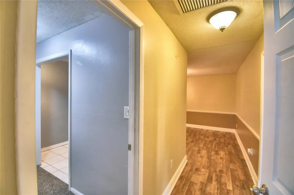 1206 SUSAN LANE Auburndale, FL 33823