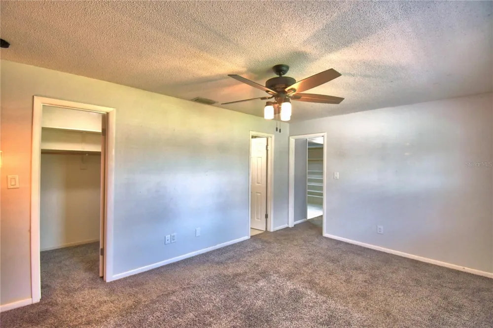1206 SUSAN LANE Auburndale, FL 33823