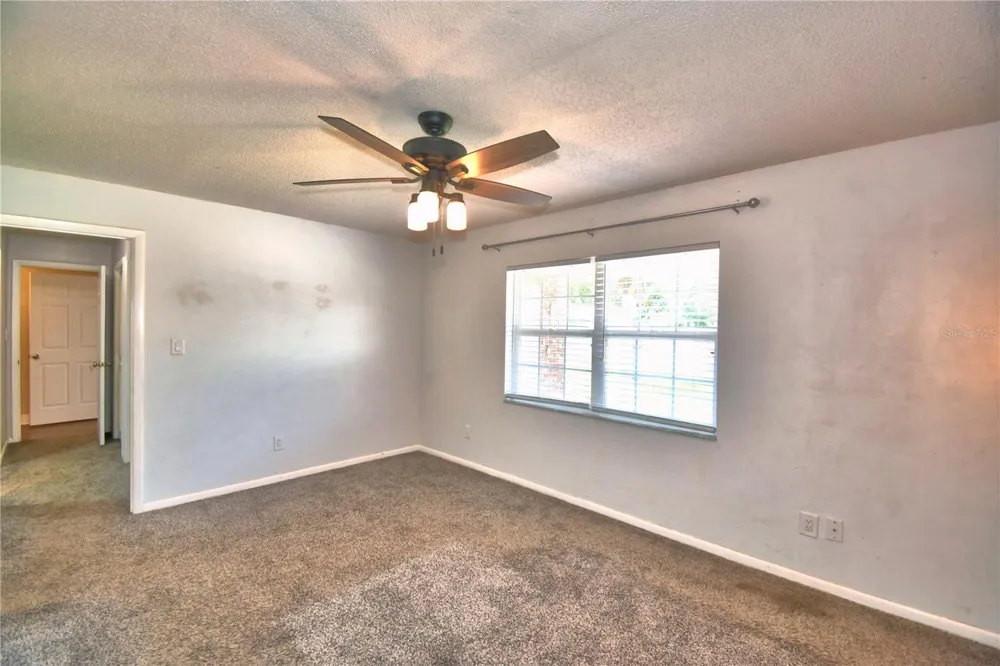 1206 SUSAN LANE Auburndale, FL 33823