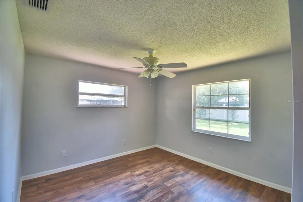 1206 SUSAN LANE Auburndale, FL 33823