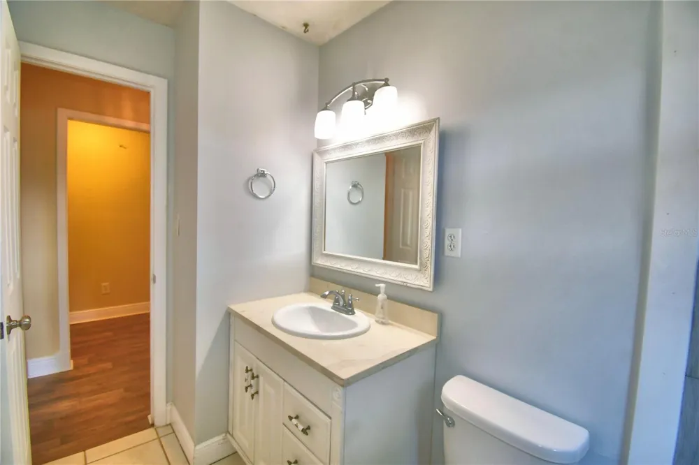 1206 SUSAN LANE Auburndale, FL 33823