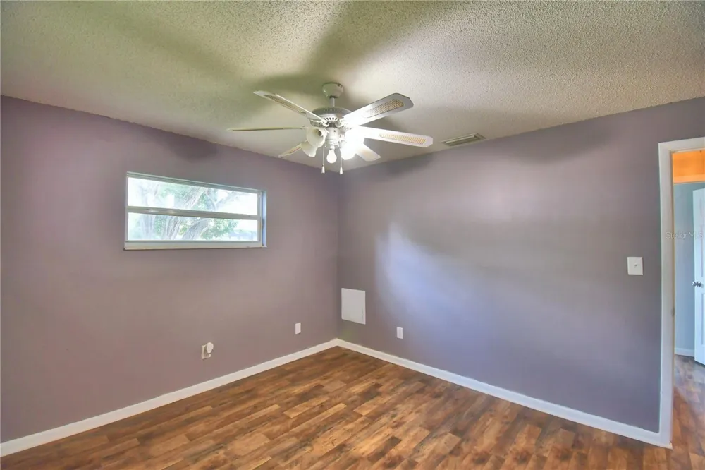 1206 SUSAN LANE Auburndale, FL 33823