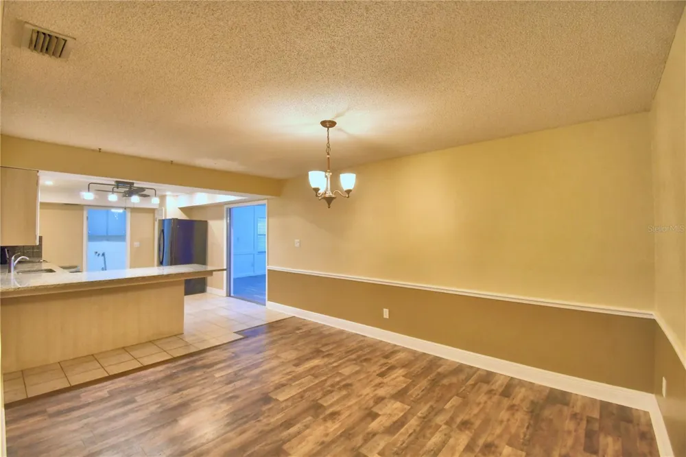 1206 SUSAN LANE Auburndale, FL 33823