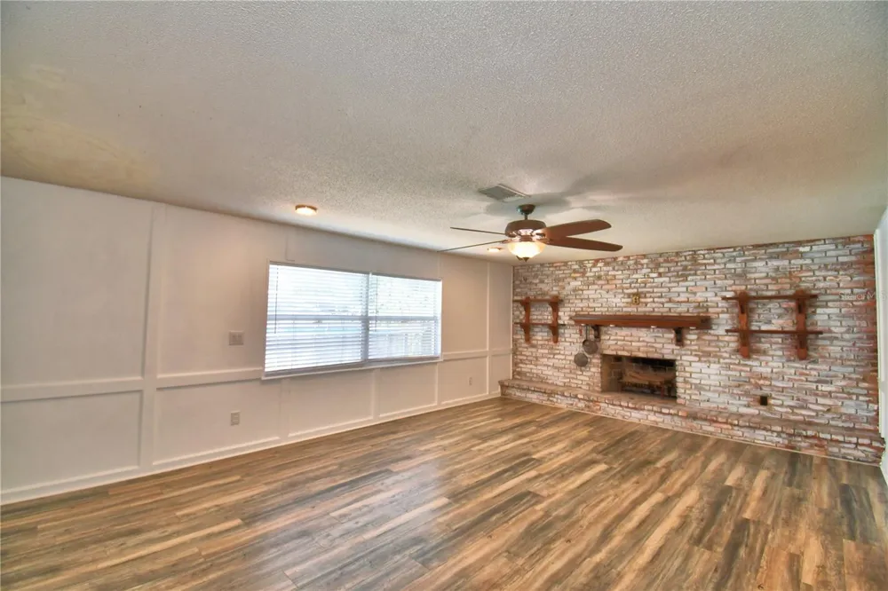 1206 SUSAN LANE Auburndale, FL 33823