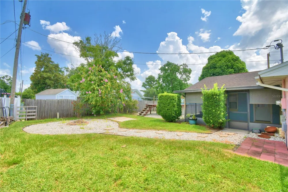 1206 SUSAN LANE Auburndale, FL 33823