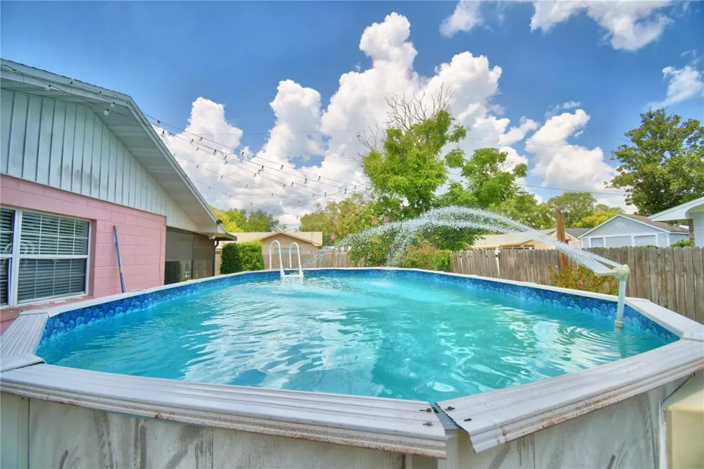 1206 SUSAN LANE Auburndale, FL 33823
