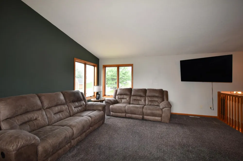 101 6th Avenue NE Elgin, MN 55932