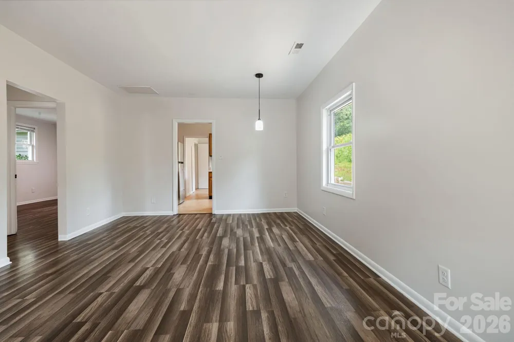 48 Carrier Street Asheville, NC 28806