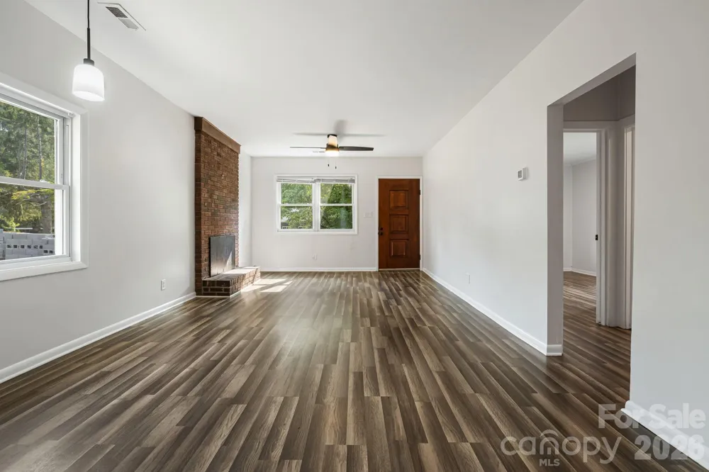 48 Carrier Street Asheville, NC 28806