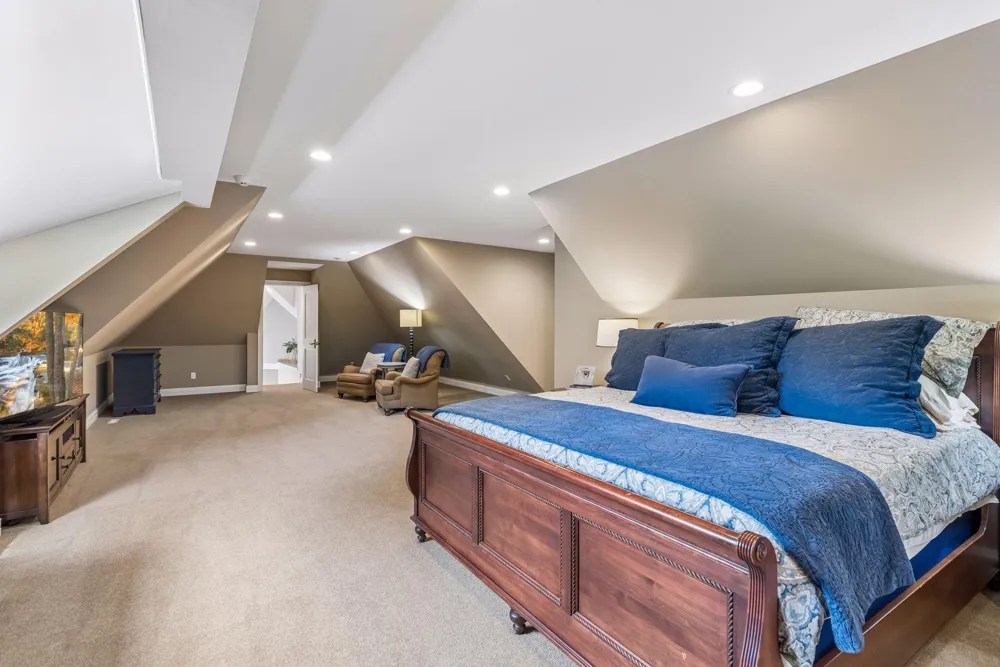 27630 Virginia Cove Excelsior, MN 55331