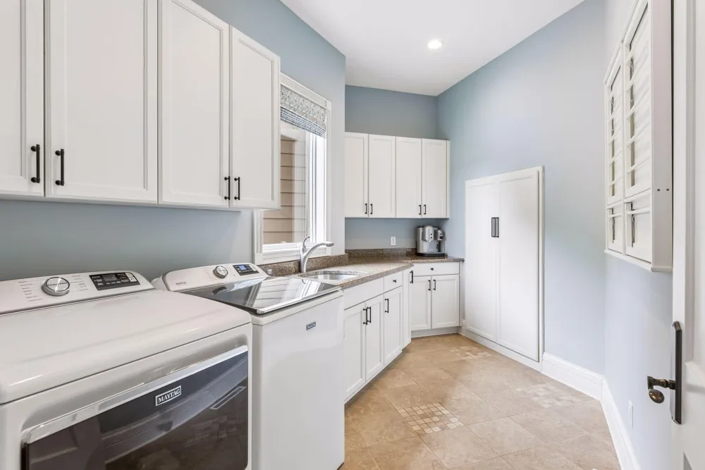 27630 Virginia Cove Excelsior, MN 55331