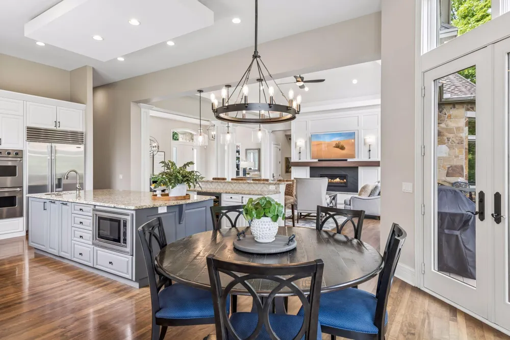 27630 Virginia Cove Excelsior, MN 55331