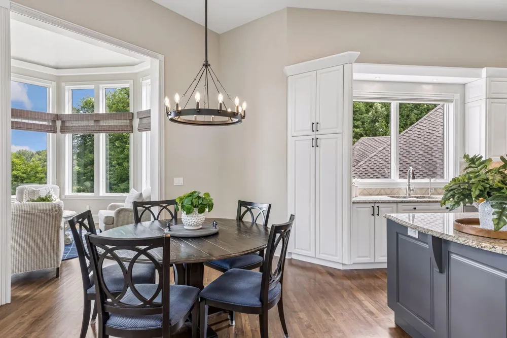27630 Virginia Cove Excelsior, MN 55331