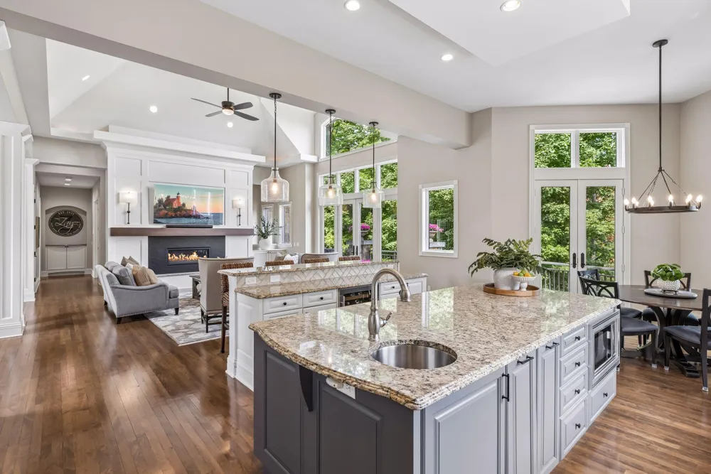 27630 Virginia Cove Excelsior, MN 55331