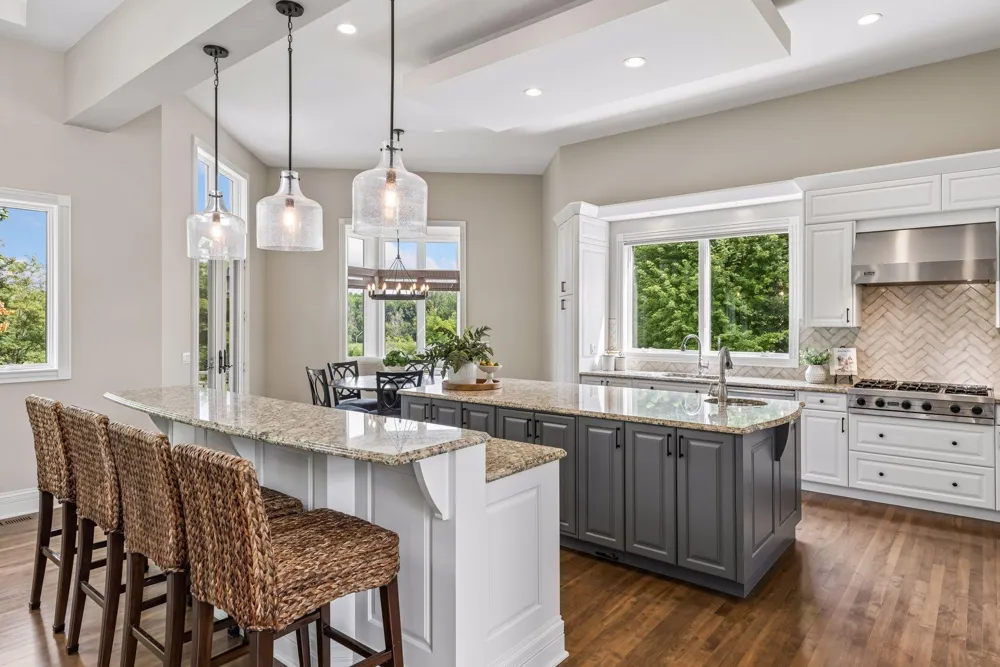 27630 Virginia Cove Excelsior, MN 55331