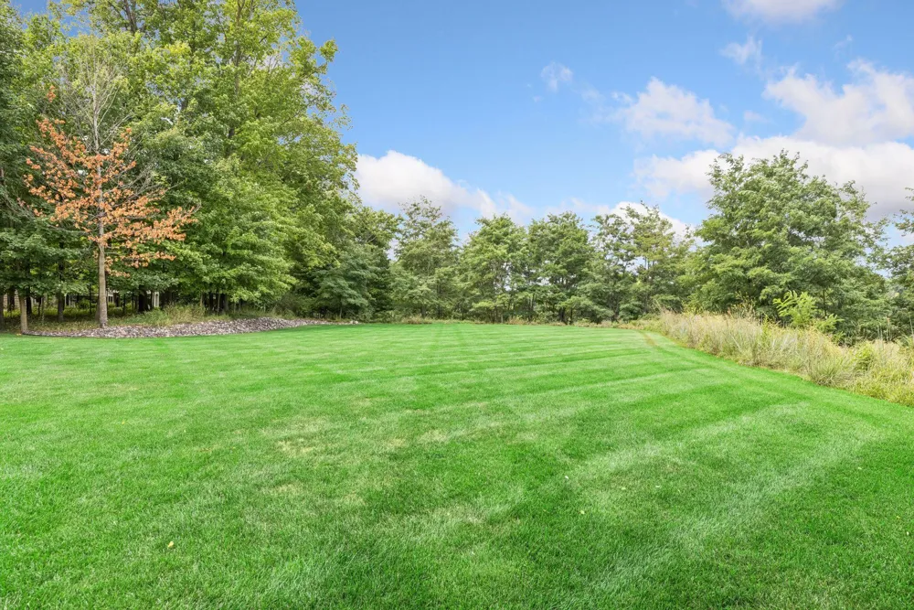 27630 Virginia Cove Excelsior, MN 55331